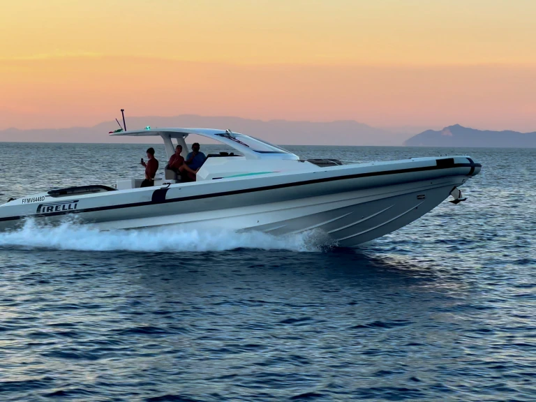 YachtCharter in Castellammare di Stabia - Pirelli Pirelli 50 EFB auf SamBoat