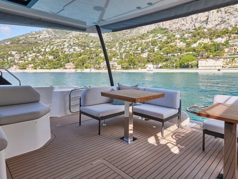 Motorboot mit oder ohne Skipper Prestige mieten in Castellammare di Stabia