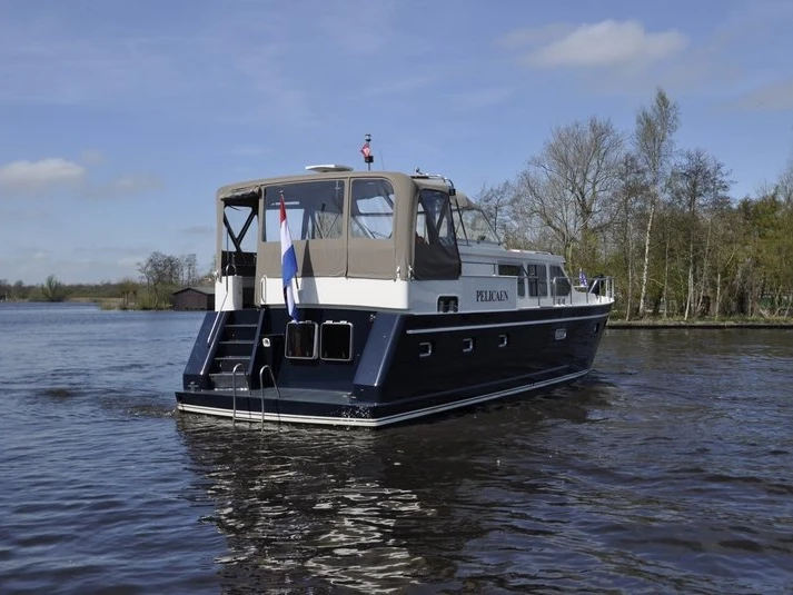 Vermietung Motorboot  mit Führerschein