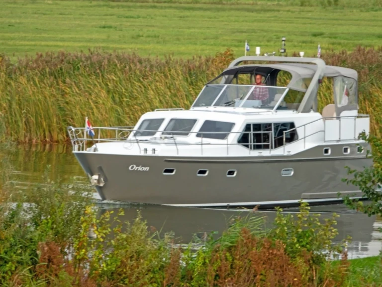 Vermietung Motorboot  mit Führerschein
