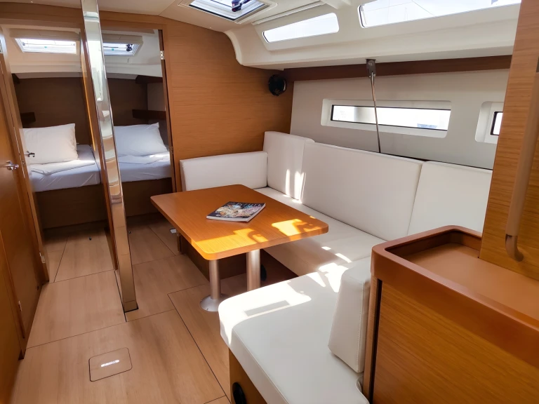 Bootsverleih Jeanneau Sun Odyssey 440 Pula Samboat