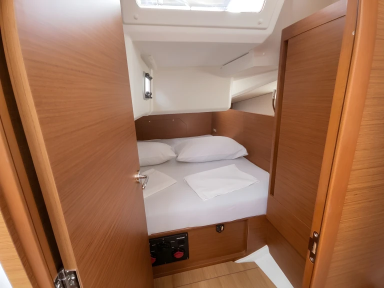 Jeanneau Sun Odyssey 440 mieten Pula