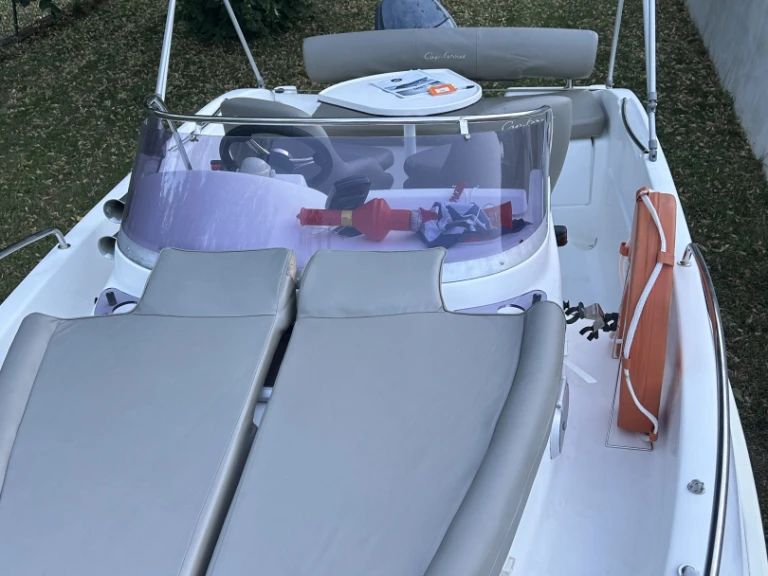 Vermietung Motorboot B2 Marine mit Führerschein