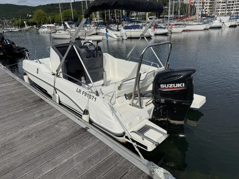 Motorboot mieten in Aix-les-Bains zum besten Preis