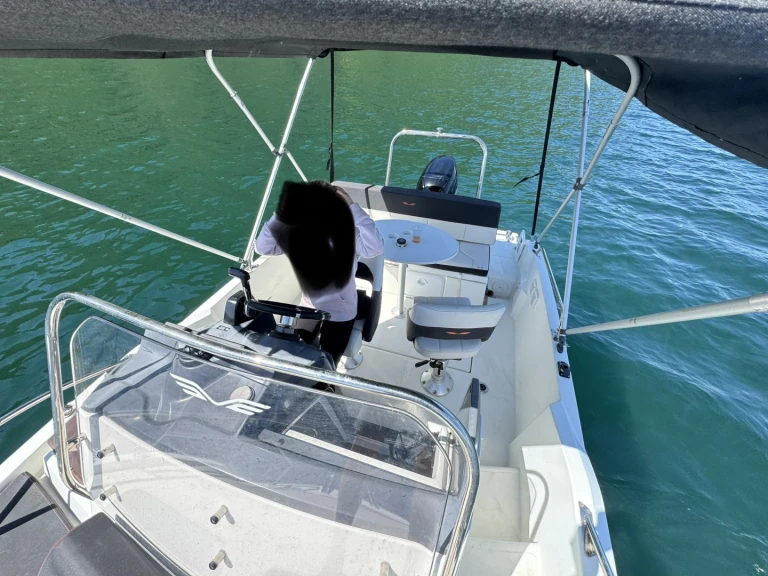YachtCharter in Aix-les-Bains - Bénéteau Flyer 5.5 SUNdeck auf SamBoat
