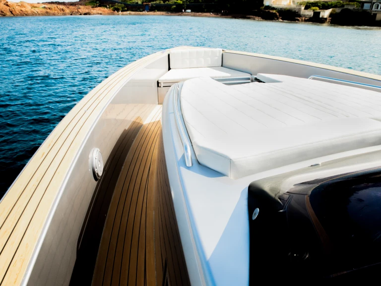Motorboot mit oder ohne Skipper Pardo Yachts mieten in Saint-Tropez