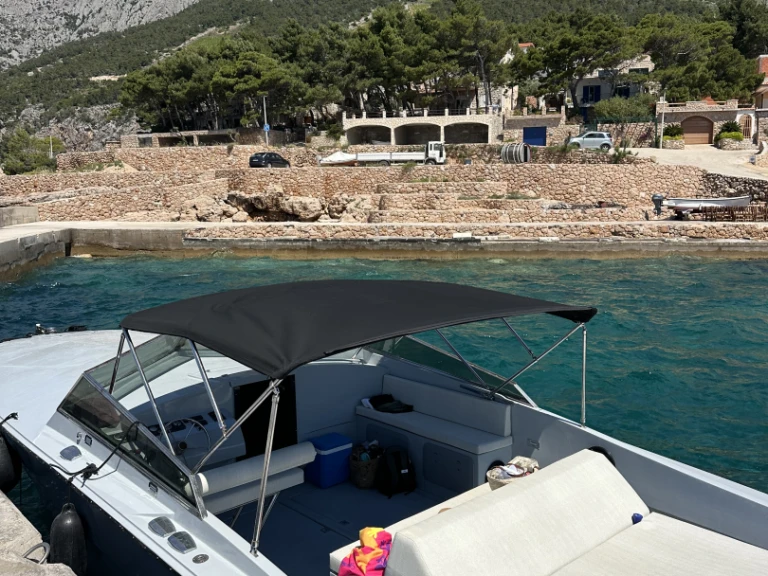 Motorboot mieten in Hvar zum besten Preis
