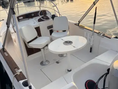 Motorboot mieten in Six-Fours-les-Plages zum besten Preis