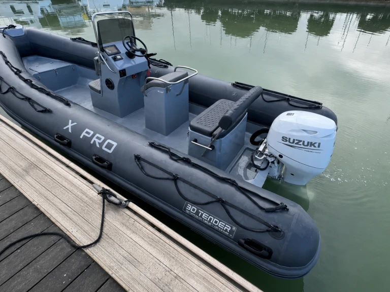 3D Tender X Pro 589 mieten Larmor-Plage
