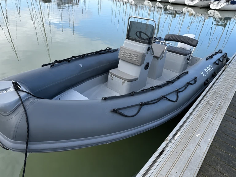 Boot mieten La Trinité-sur-Mer günstig X Pro 589