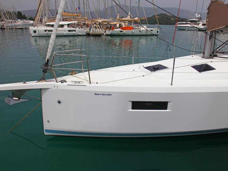 Segelboot mit oder ohne Skipper Jeanneau mieten in Nidri