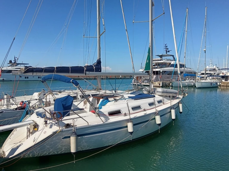 Segelboot mit oder ohne Skipper Bavaria mieten in Genua 