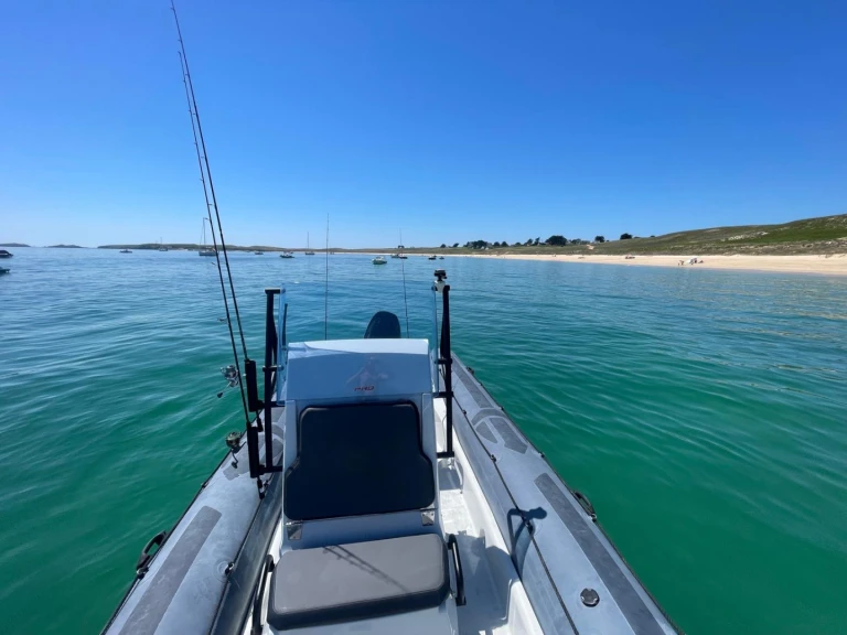 Bootsverleih Zodiac Pro 7 Baden Samboat