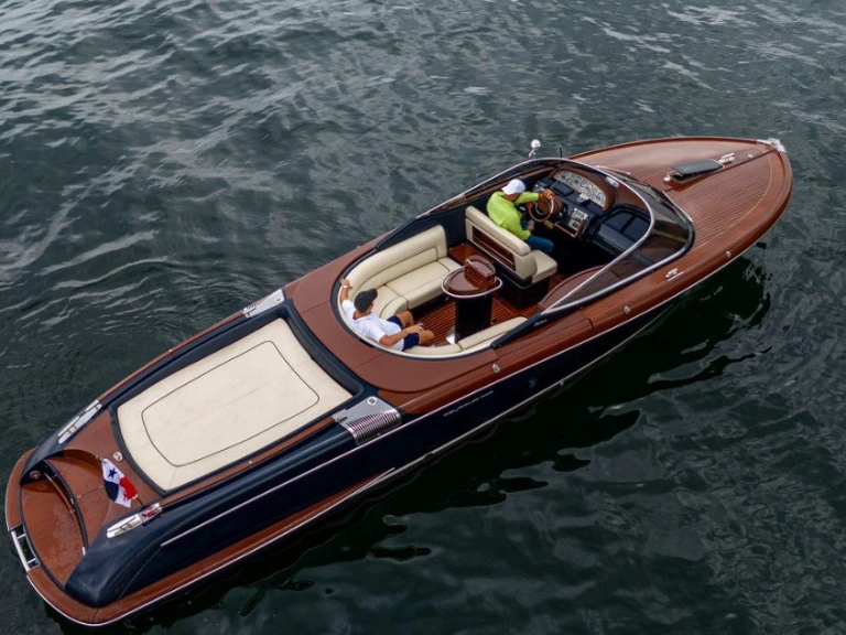 Motorboot mieten in Panama City Beach zum besten Preis