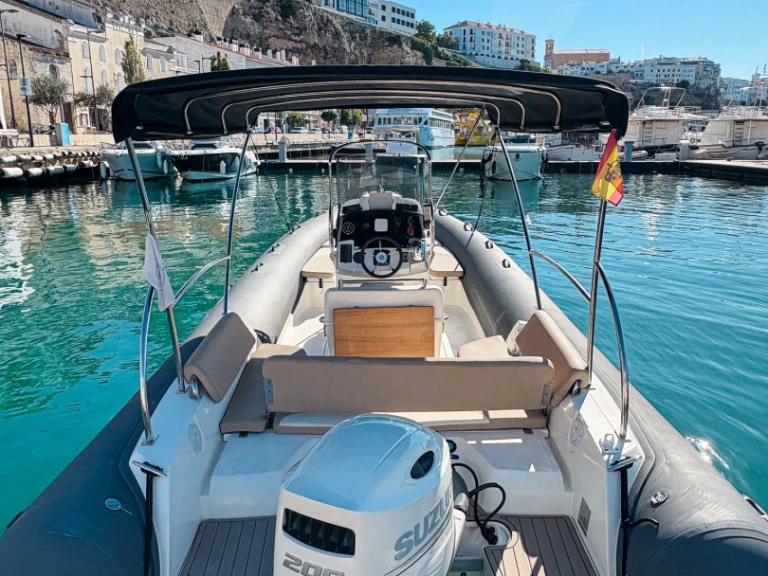 Vermietung Motorboot Bwa mit Führerschein