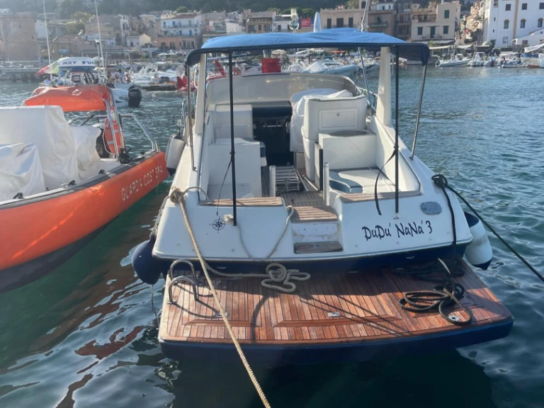 Vermietung Motorboot Airon mit Führerschein