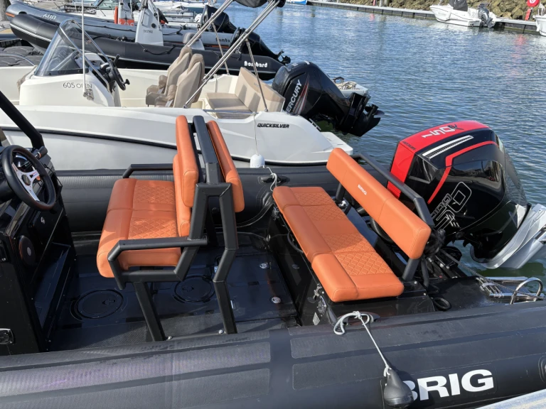 Ein Brig Navigator 22 mieten in Ouistreham