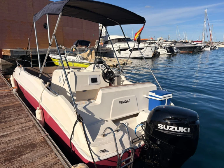 Motorboot mieten in Sant Antoni de Portmany zum besten Preis