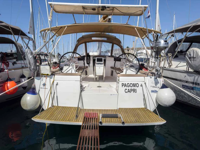 Jeanneau Sun Odyssey 449 mieten Pula