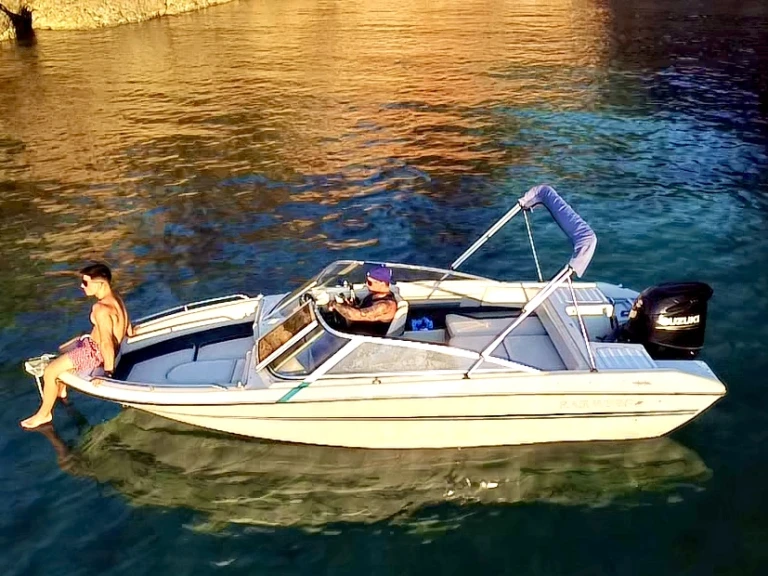 Ein Four Winns Freedom 180 mieten in Sant Antoni de Portmany