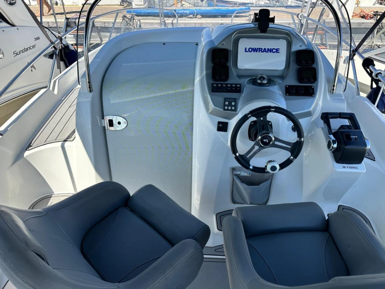 Motorboot mit oder ohne Skipper Bénéteau mieten in Mandelieu-la-Napoule