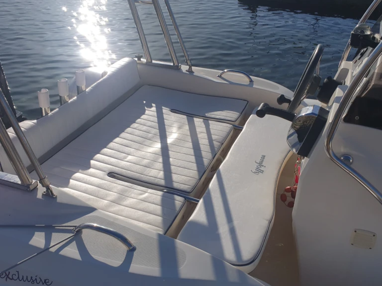 Ein Nuova Jolly King 500 exclusive mieten in Marseille