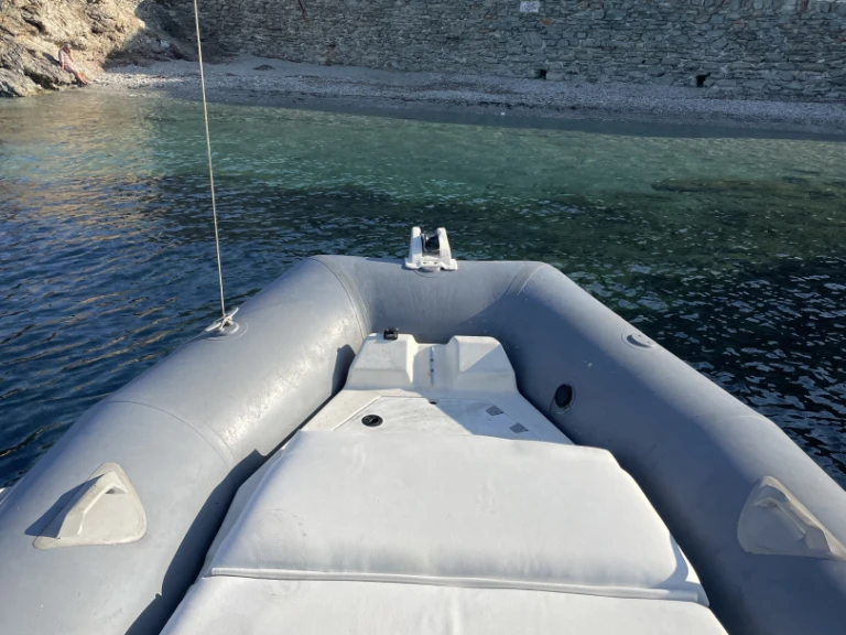 Schlauchboot mieten in Six-Fours-les-Plages - Zodiac Medline I