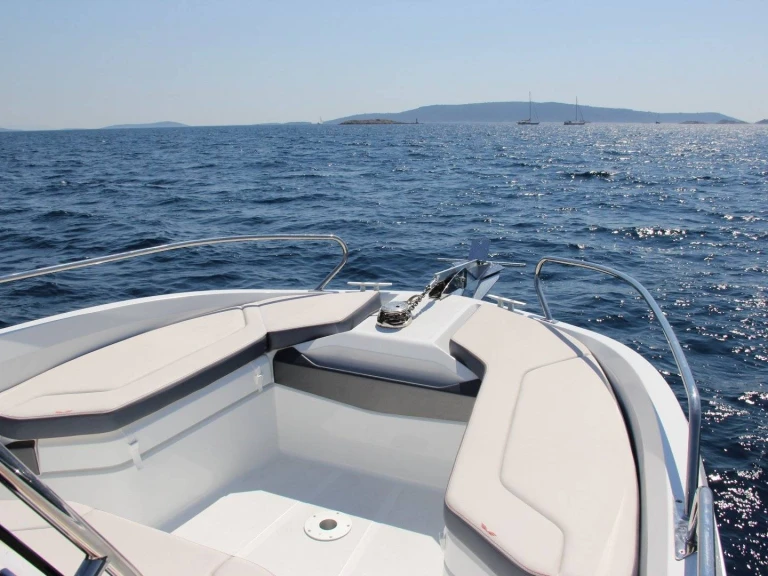 Motorboot mit oder ohne Skipper Quicksilver mieten in Marseille