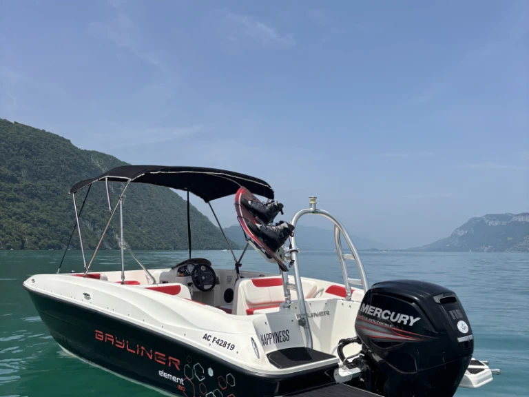 Vermietung Motorboot Bayliner mit Führerschein