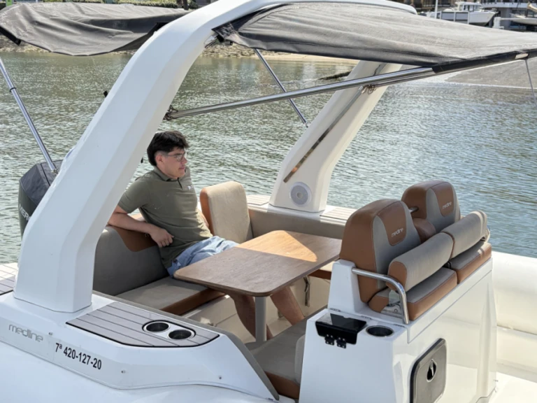 Ein Zodiac Medline 7.5 mieten in Arcachon