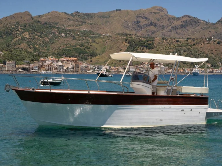 Motorboot mieten in Giardini-Naxos - viveur 28 open