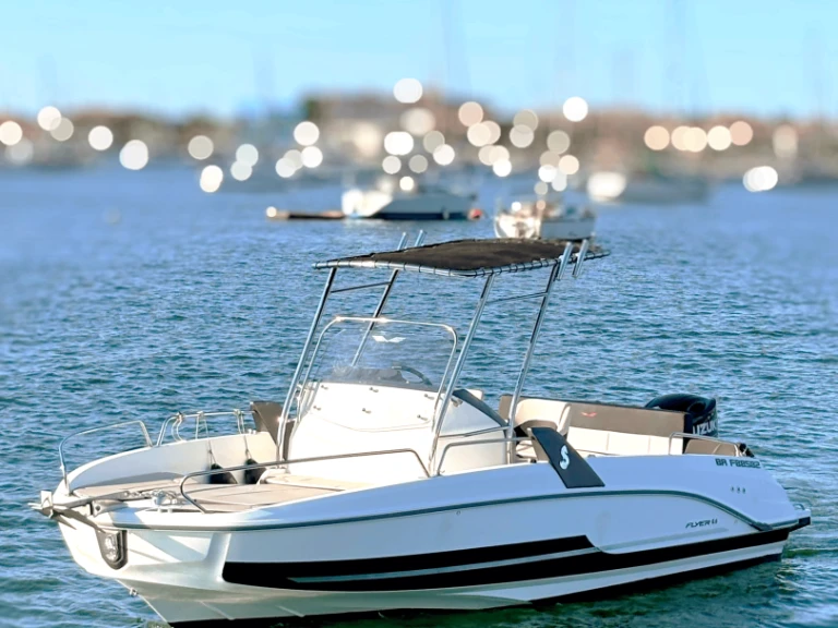 Bénéteau Flyer 6.6 SPACEdeck mieten Hendaye