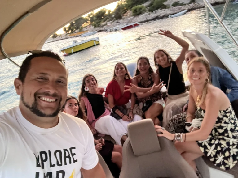 Vermietung Motorboot Aquamax mit Führerschein