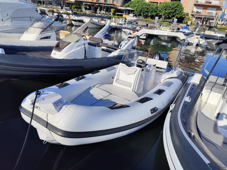 Schlauchboot mieten in Porto-Vecchio zum besten Preis
