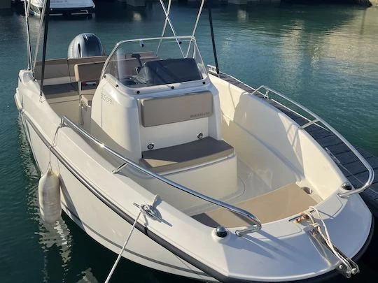 Motorboot mit oder ohne Skipper Quicksilver mieten in Marseille
