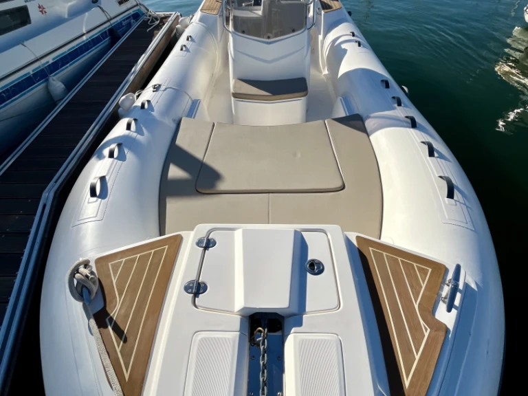 Vermietung Schlauchboot Capelli mit Führerschein