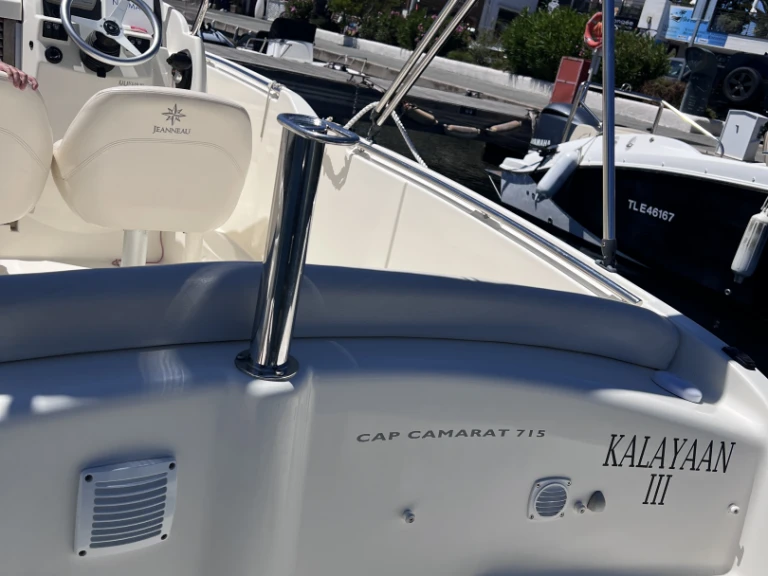 Bootsverleih Jeanneau Jeanneau cap camarat 715 Les Issambres Samboat