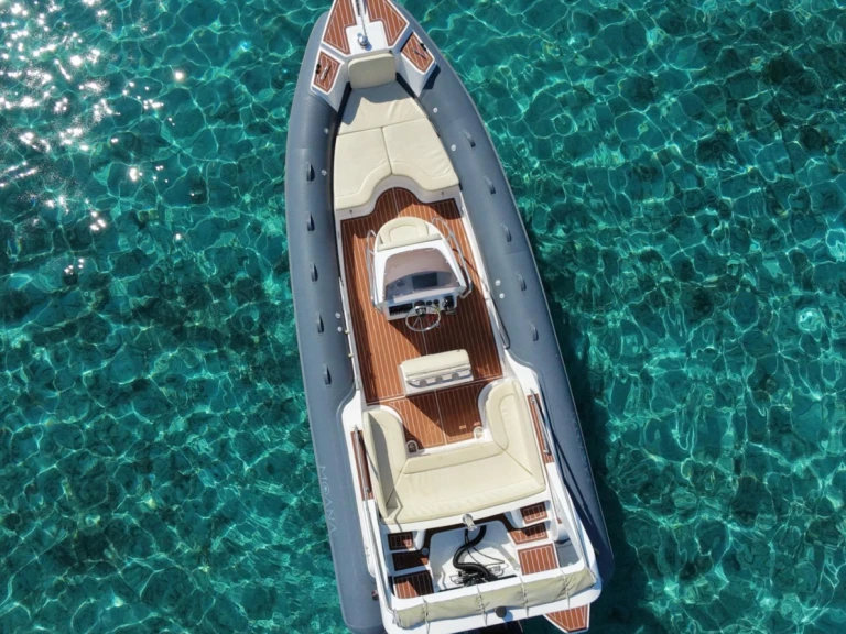 Schlauchboot mieten in Lecci zum besten Preis