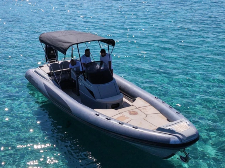YachtCharter in Porto-Vecchio - Lomac Adrenalina 9.0 auf SamBoat