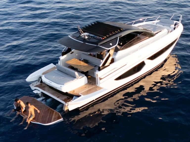 YachtCharter in Giardini-Naxos - FIM REGINA 440 auf SamBoat