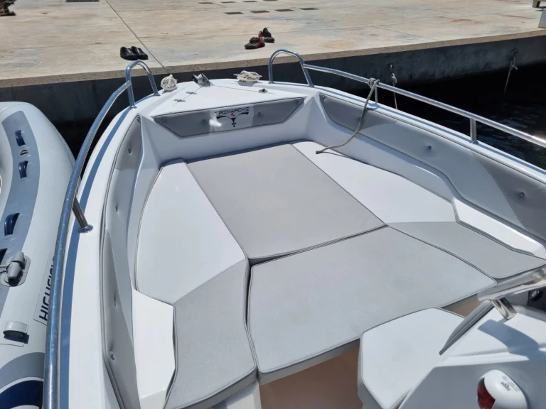 Vermietung Motorboot Trimarchi mit Führerschein