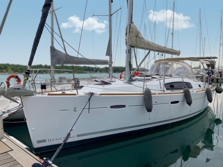 YachtCharter in Bocas Del Toro - Bénéteau Oceanis 40 auf SamBoat