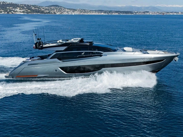 YachtCharter in Cannes - Riva SAMIRA auf SamBoat