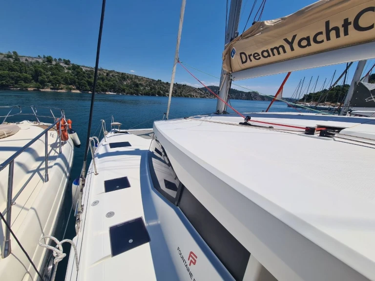 Bootsverleih Fountaine Pajot Lucia 40 Zaton Samboat