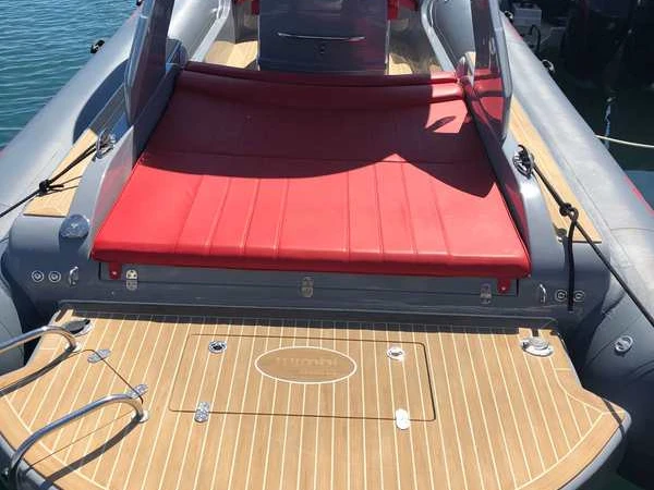 Schlauchboot mieten in Port Grimaud - Black by 3BBB 9.0 I II