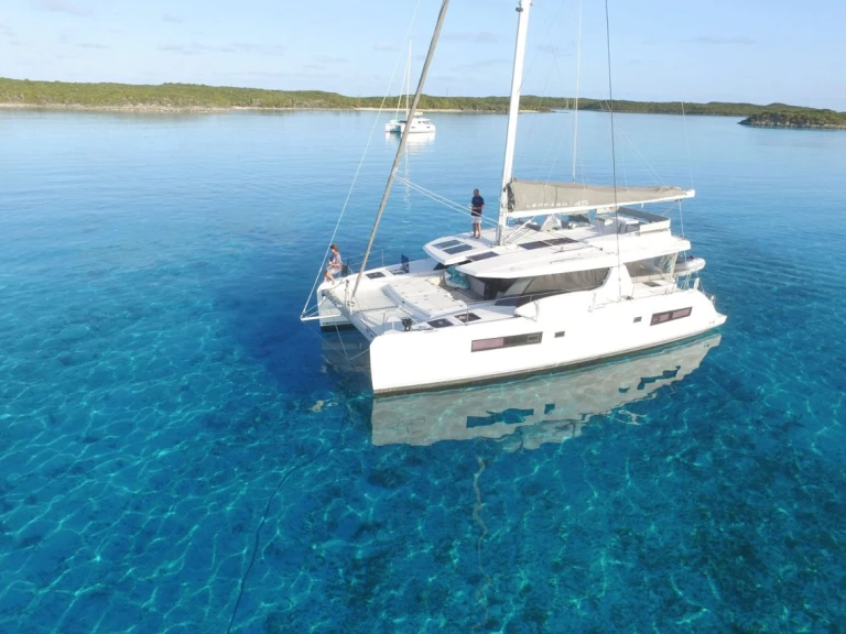 Ein Leopard Catamarans / Robertson & Caine Leopard 45 mieten in Procida