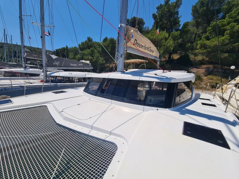 YachtCharter in Zaton - Fountaine Pajot Lucia 40 auf SamBoat