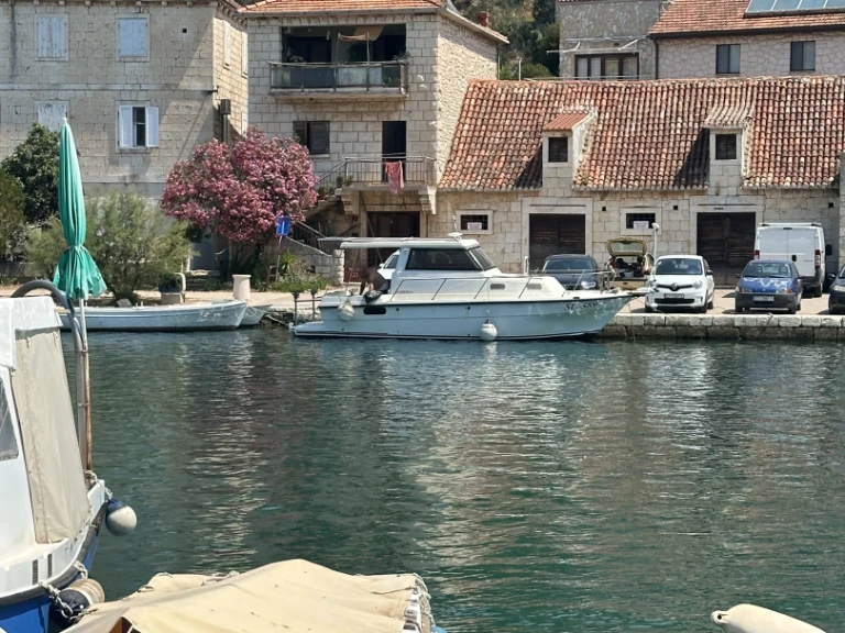 Motorboot mieten in Općina Supetar - Damor 800