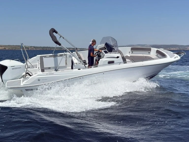 YachtCharter in Mèze - Jeanneau Cap Camarat 7.5 CC auf SamBoat
