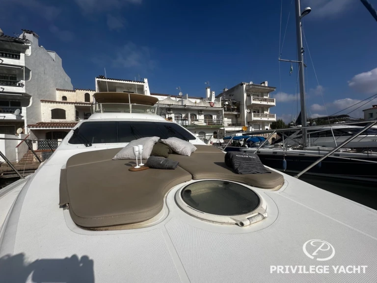 Bootsverleih Azimut Azimut 55 Fly Roses Samboat